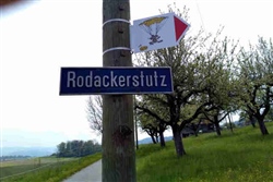 Wegweiser Rodacherstutz, Blick Richtung Schützenhaus