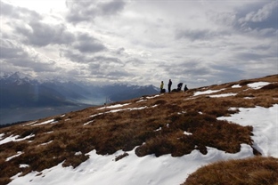 Den Burgfeldstand erwandern + befliegen