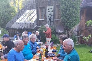 Grillabend bei Bilderbuchwetter  – Glück den...